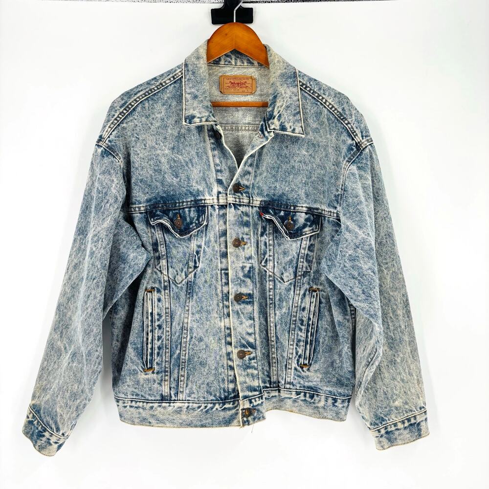 Vintage Levi’s Trucker Jacket Type 3 Size Large Men’s 90’s Acid Wash Red Batwing